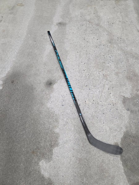 New Senior Bauer PULSE Left Handed Hockey Stick P28 77 flex