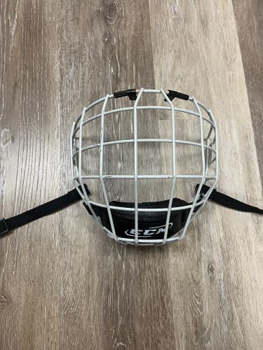 CCM FM480 White Facemask Full Cage Senior Medium (Used)