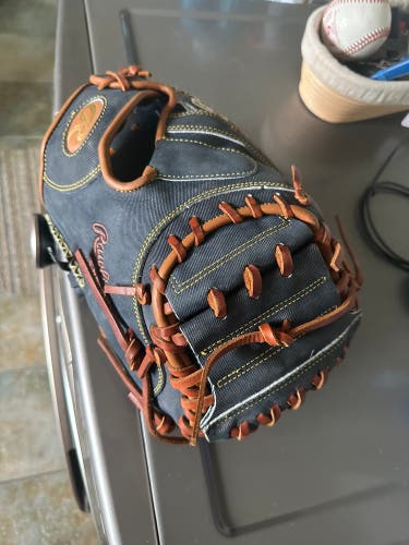 Rawlings Heart of the Hide RH Catcher's Baseball Glove 34" (Used)