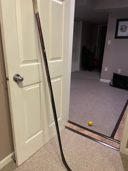 Senior Bauer Vapor Hyperlite 2 Right Handed Hockey Stick P28 (New)