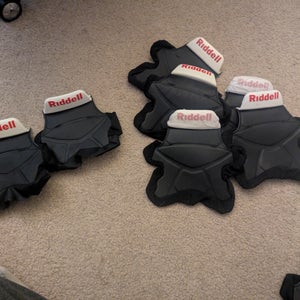 Large/XL and small/ medium Riddell SpeedFlex front pockets