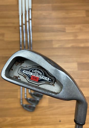 Callaway Big Bertha Right Handed Iron Set 5 Pieces (# 4,5,7,8,9) Golf Pride Tour Wrap Grips