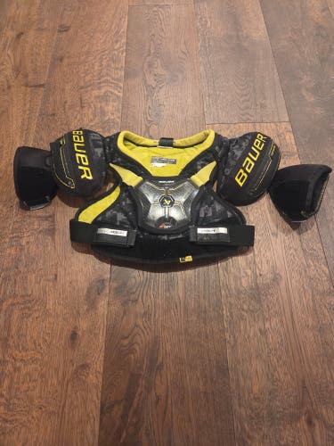 Youth Large Bauer Supreme Mach Shoulder Pads (Used)