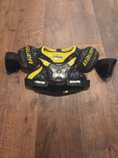 Youth Large Bauer Supreme Mach Shoulder Pads (Used)