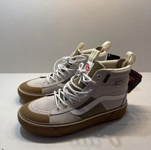 Men's Size M 7.5 (W 8.5) Adult Vans Shoes (New)