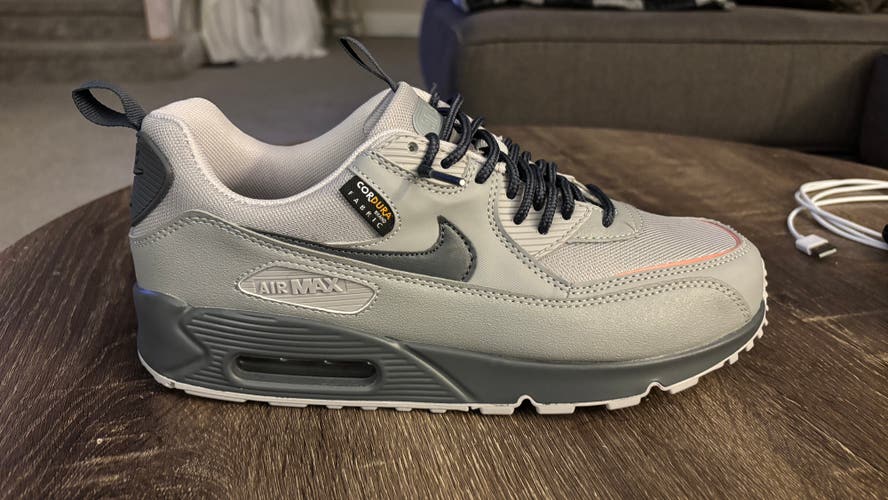 Men's Size M 11.0 (W 12.0) Adult Nike Air Max 90 Shoes (New)