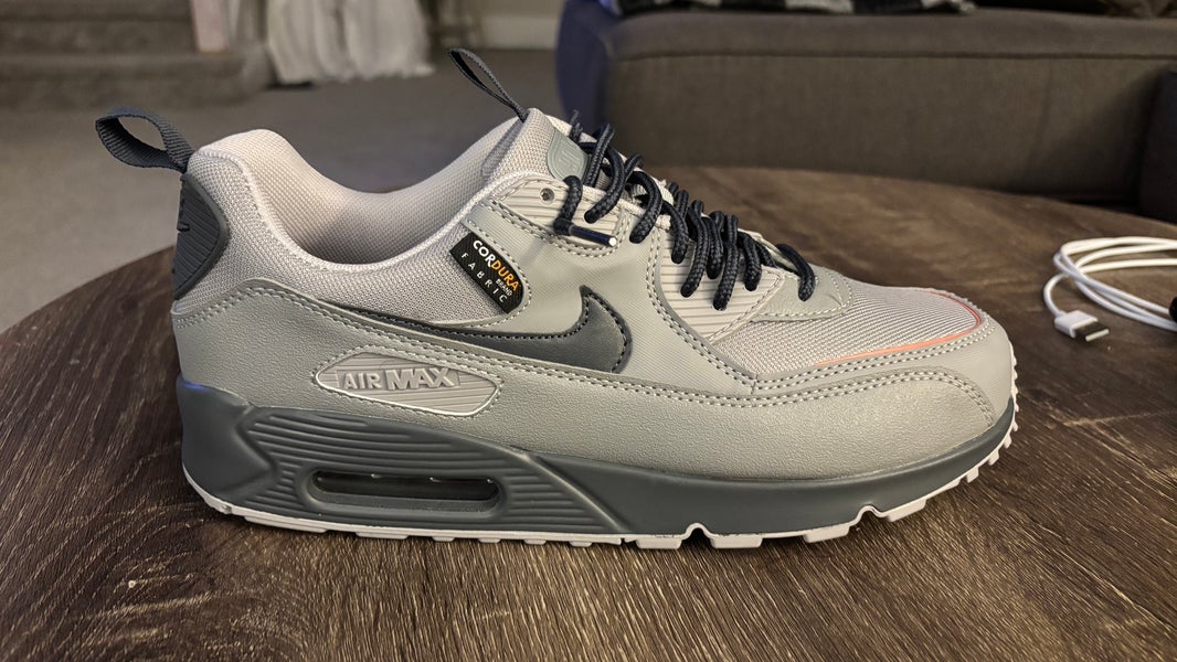 Men's Size M 11.0 (W 12.0) Adult Nike Air Max 90 Shoes (New)
