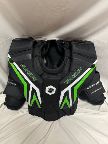 Medium Vaughn SLR4 Pro Carbon Goalie Chest Protector (Used)