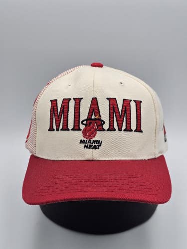 Vintage NBA Miami Heat Sports Specialties White Laser Vtg Hat Cap Snapback