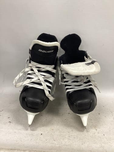 Used Bauer SUPREME 140 Intermediate Hockey Skate Intermediate 4.0 11851-S000039324