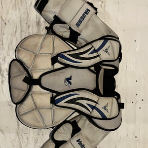 Small/Medium Vaughn Velocity V5 Goalie Chest Protector (Used)