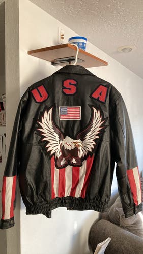 Black Adult Unisex Large Jacket (Used)