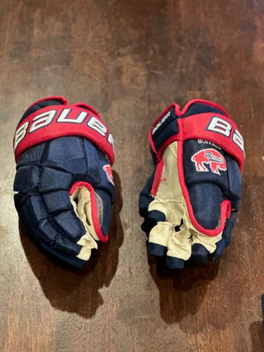 Bauer Vapor Pro Team Gloves 13" (Used) - Buffalo Regals