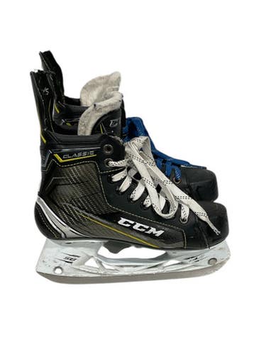 Used CCM TACKS CLASSIC Intermediate Hockey Skate Intermediate 4.0 11847-S000030574