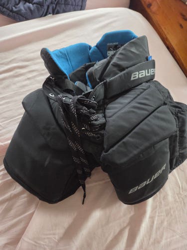 Junior Small 2023 Bauer GSX Hockey Goalie Pants (Used)
