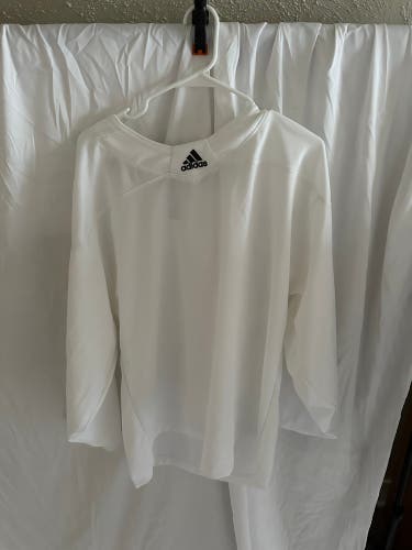 Brand New Adidas Men’s L/XL Hockey Jersey White