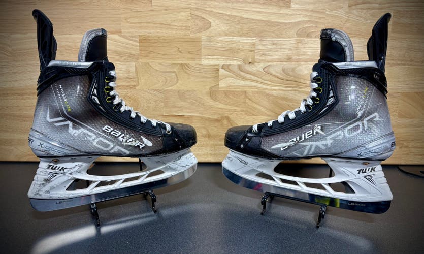 Schultz - 2021 Bauer Vapor Hyperlite Hockey Skates Regular Width 10 (Used)