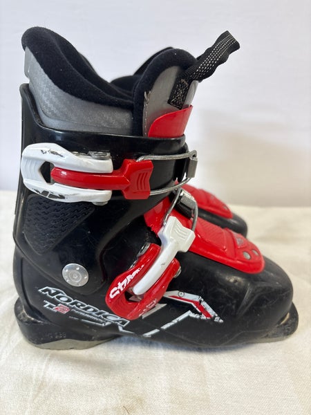 Mondo 18 & 18.5 Kid's Nordica Firearrow Team 2 Ski Boots (Used)