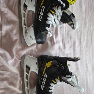 Bauer Supreme M4 Hockey Skates Regular Width (Used)