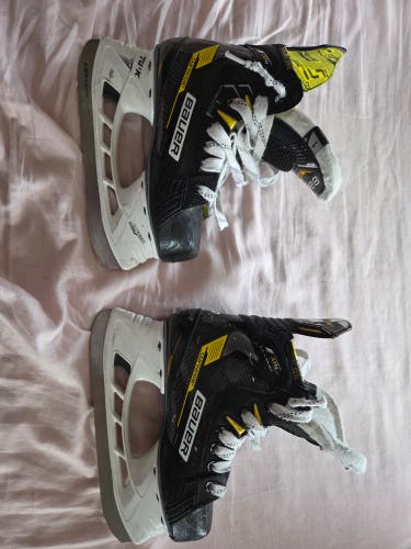 Bauer Supreme M4 Hockey Skates Regular Width (Used)