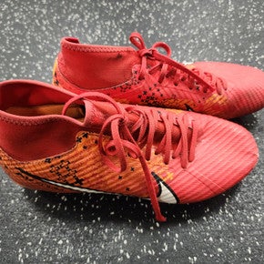 Used Nike Soccer Cleats Red Senior 7.5 11849-S000033025