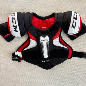 Medium Junior CCM Jetspeed FT485 Shoulder Pads (Used)