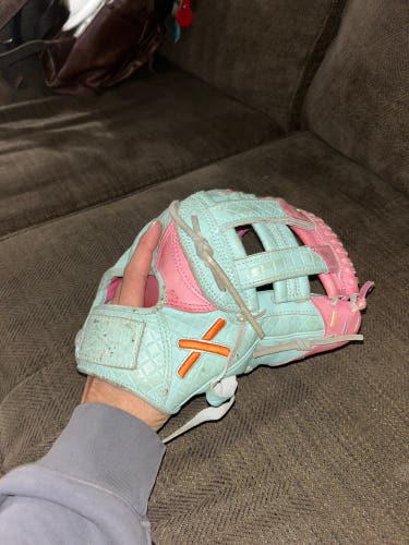 RH Infield Baseball Glove 11.5" (Used)