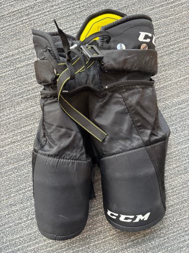 Youth Large CCM Tacks Hockey Pants (Used)