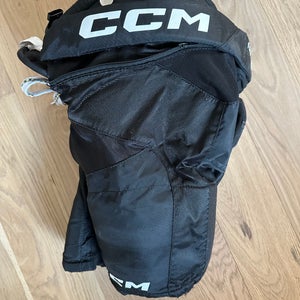 Junior Small CCM Tacks AS 580 Hockey Pants (Used)