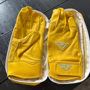 Relentless Sports Batting Gloves NEW XL