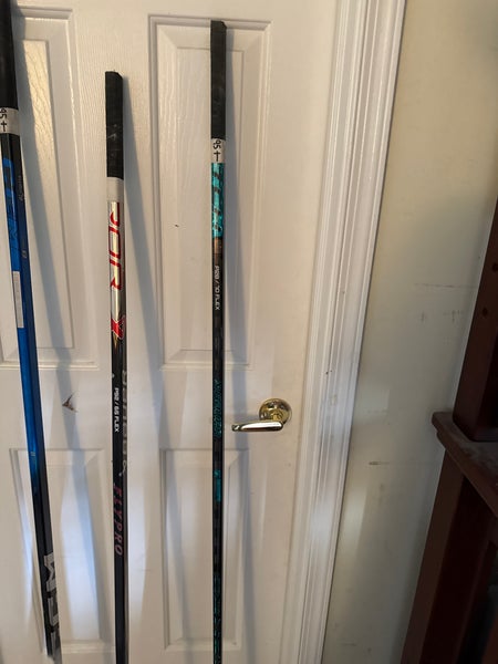 Senior Bauer Twitch Right Handed Hockey Stick P28 (Used)
