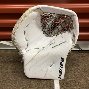 Bauer Hyperlite Full Right Goalie Glove