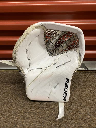Bauer Hyperlite Full Right Goalie Glove