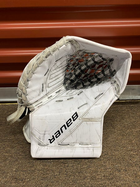 2023 Bauer M5 Pro Full Right Goalie Glove