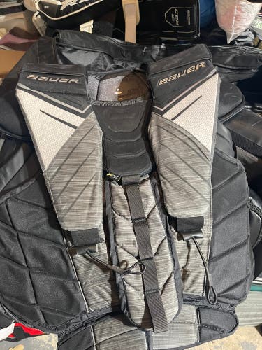 XL Bauer Supreme UltraSonic Goalie Chest Protector (Used)
