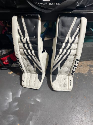 34" CCM Extreme flex 4.9 Goalie Leg Pads (Used)