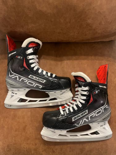 Bauer Vapor X3.7 Hockey Skates Regular Width Size 5