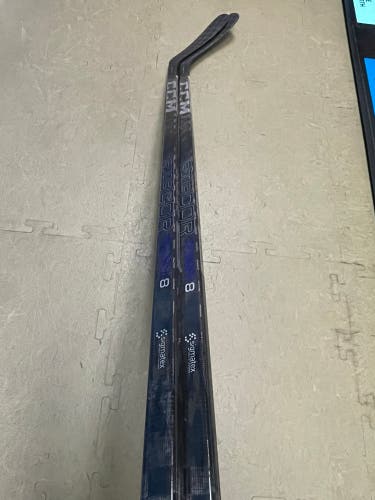 Senior CCM Ribcor Trigger 8 Right Handed Hockey Stick P29 (New) - 2 pack