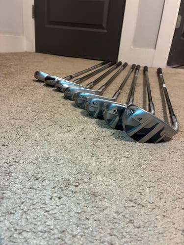 Men’s Cleveland Launcher XL Halo 4-Pitching Wedge Golf Iron Seniors Set Graphite RH