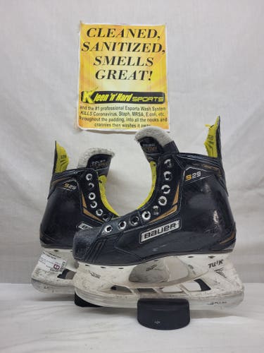 Bauer Supreme S29 Hockey Skates Regular Width Size 3.5 (Used)