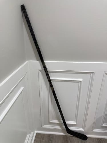 Senior CCM RibCor Trigger 10 Pro Right Hand Hockey Stick P29  (New) 70 Flex silver and black
