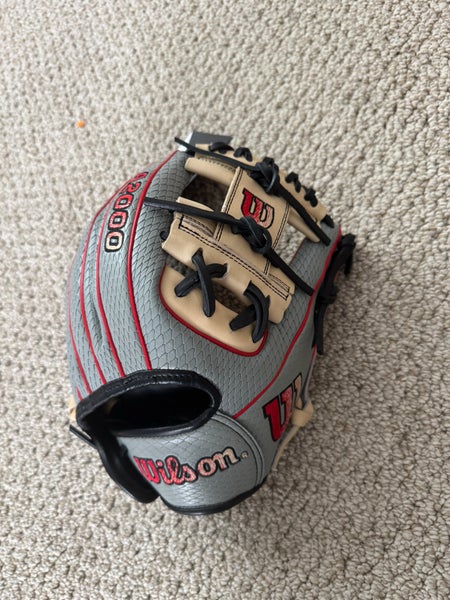 2024 Wilson A2000 RH Infield Baseball Glove 11.25" (New)