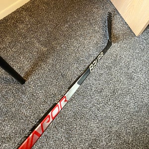 Senior Bauer Vapor Hyperlite Hockey Stick Left Hand P92 Pro Stock (Used)