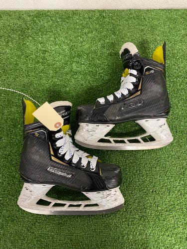 Junior Bauer Supreme S25 Hockey Skates | Size 1
