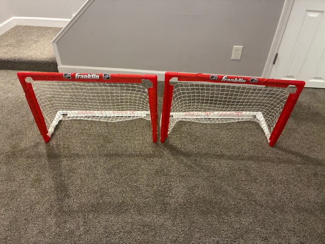 Junior Bauer Mystery Mini Right Handed Hockey Stick (Used)