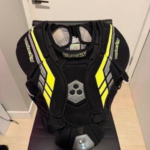 Large Vaughn Velocity VE8 Pro Goalie Chest Protector (Used)