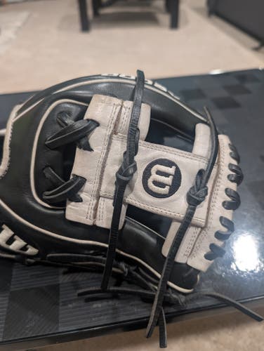 Wilson A2000 1788 11.25" I-web glove