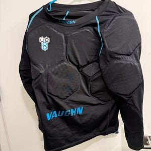 Vaughn Velocity VE8 Senior Goalie Padded Compression Shirt Size Large (Used)