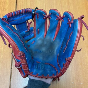 Wilson A2000 1786 11.5" Blue/Red