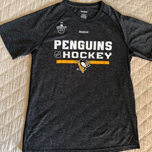 Pittsburgh Penguins Team Issued Stanley Cup Playoff Large Men's Reebok Shirt